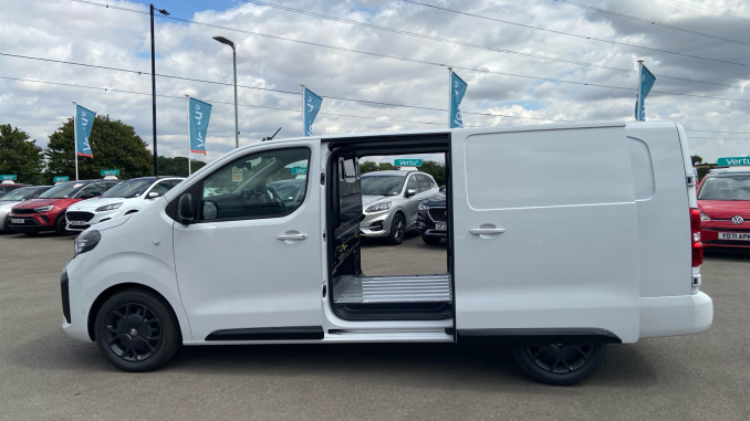 Vauxhall Vivaro L2 Diesel 2.0 Turbo D 145 Pro H1 Van - Image 7